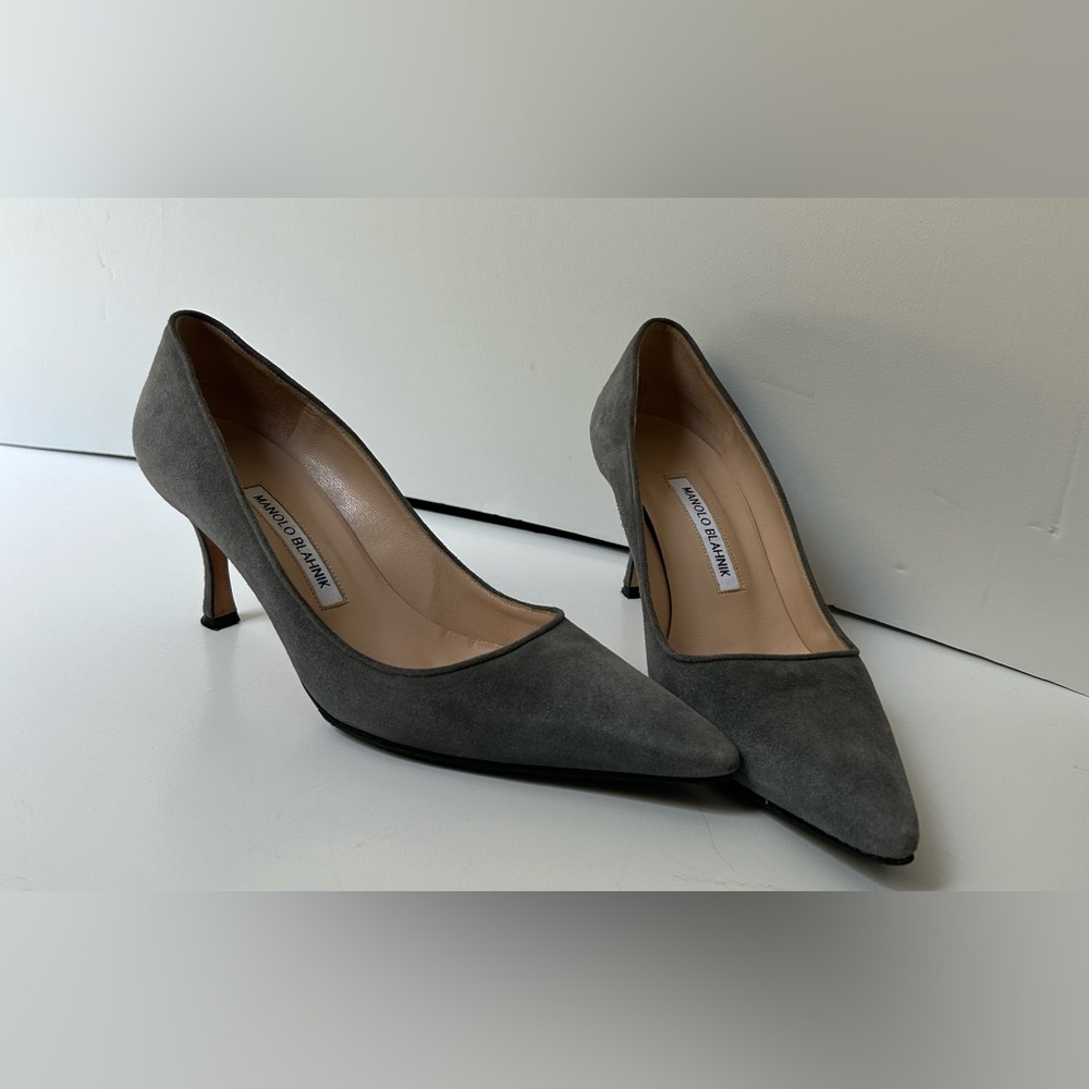 Manolo Blahnik Gray Suede Pumps